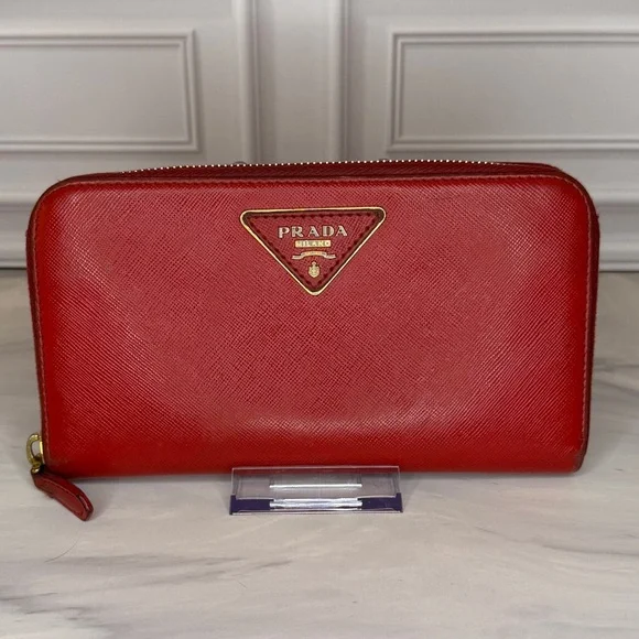 Prada Saffiano Red Zip-Around Long Wallet – Very Good Condition - Picture 3 of 15